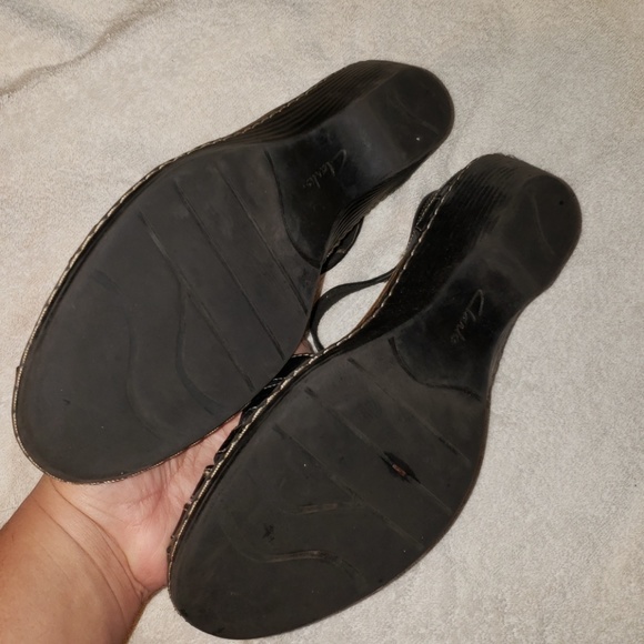 🚫SOLD Clark's Sandals - Picture 3 of 4